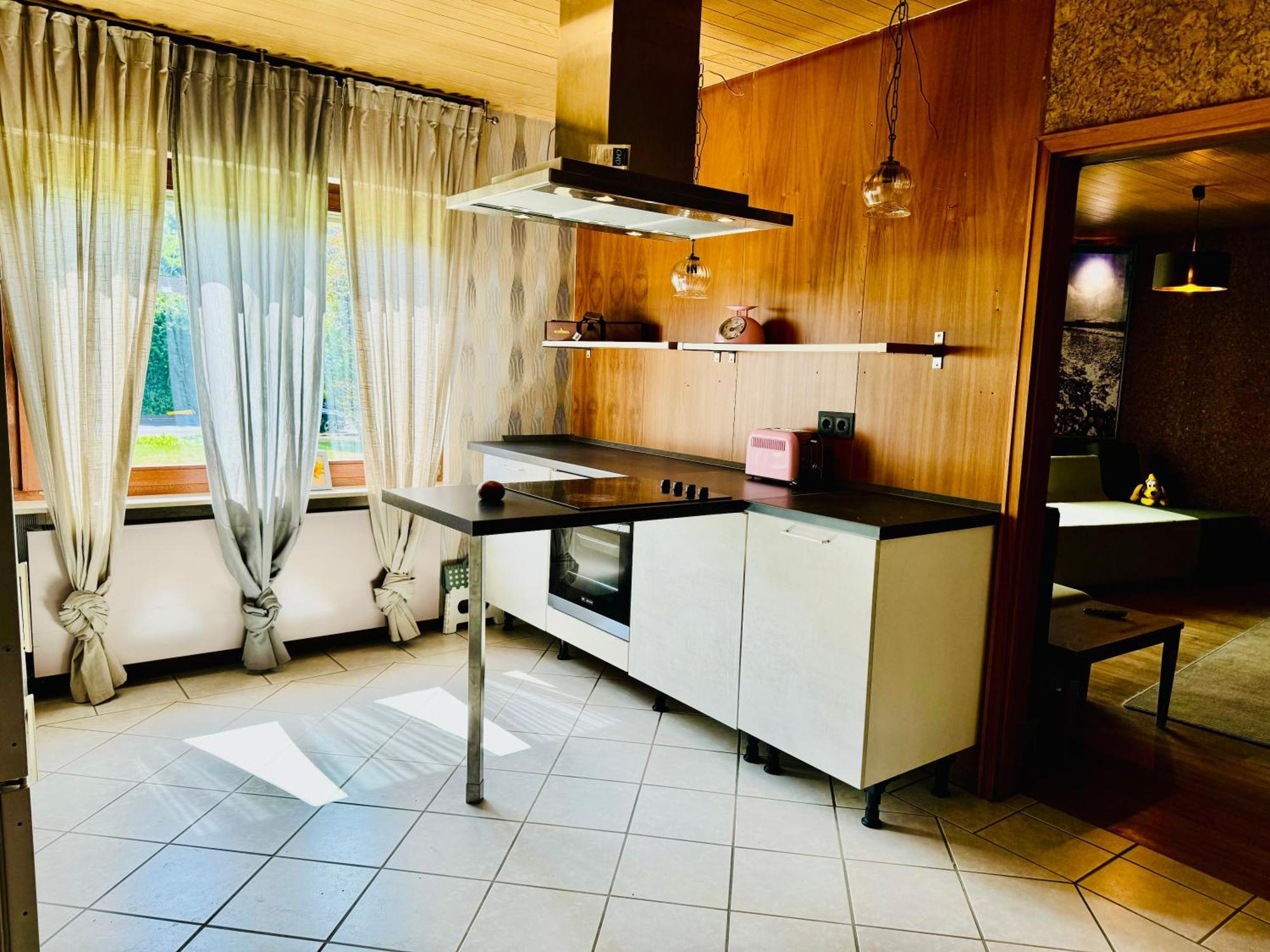 Bookeinfach Bad Ems - Private - Sauna Jacuzzi Whirlpool Swimmingpool Alahna Sup Beachvolleyball Billiards Ping Pong Cinema Theater Music Disco Ball Bbq Und Parkplaetze Exterior photo