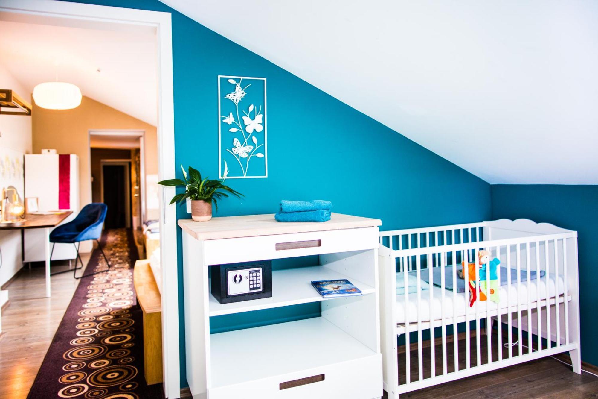 Bookeinfach Bad Ems - Private - Sauna Jacuzzi Whirlpool Swimmingpool Alahna Sup Beachvolleyball Billiards Ping Pong Cinema Theater Music Disco Ball Bbq Und Parkplaetze Exterior photo