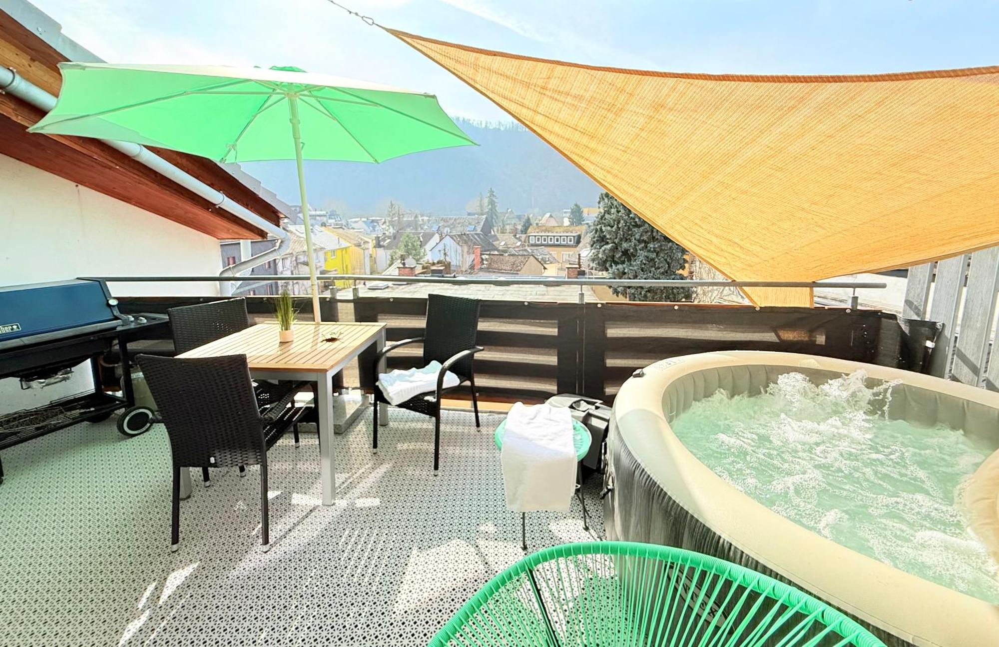 Bookeinfach Bad Ems - Private - Sauna Jacuzzi Whirlpool Swimmingpool Alahna Sup Beachvolleyball Billiards Ping Pong Cinema Theater Music Disco Ball Bbq Und Parkplaetze Exterior photo