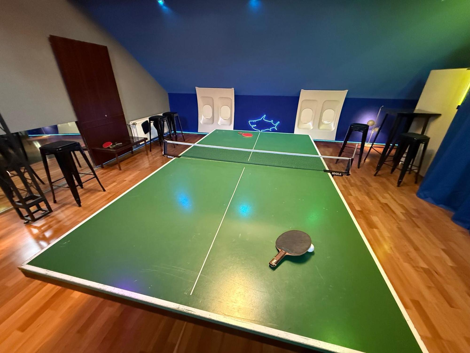Bookeinfach Bad Ems - Private - Sauna Jacuzzi Whirlpool Swimmingpool Alahna Sup Beachvolleyball Billiards Ping Pong Cinema Theater Music Disco Ball Bbq Und Parkplaetze Exterior photo